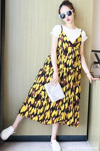 小碎花裙怎样穿,会显得清新?