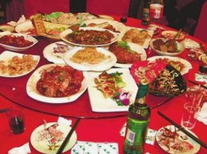 代表建议点菜剩太多按双倍付费,对此你怎么看?