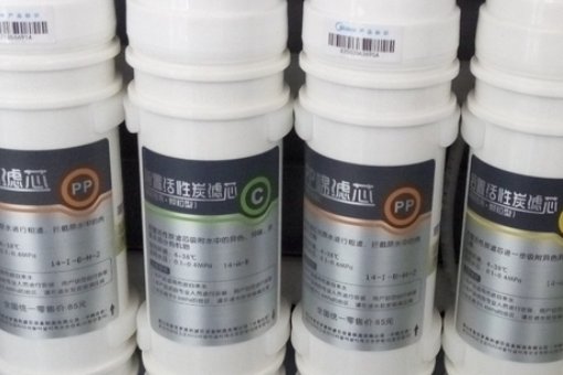 美的净水器的滤芯怎么清理？