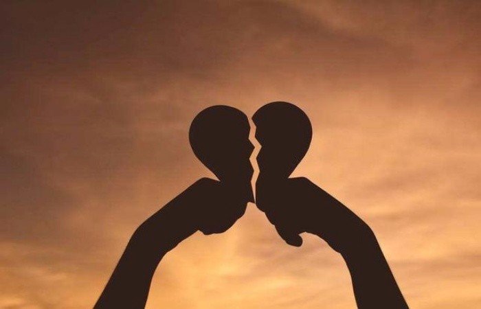 疯狂英语李阳疑似复婚,婚姻最残酷的一面是什么?