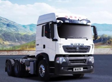 黑龙江七台河发生重大交通事故,事故的责任该由谁来承担?