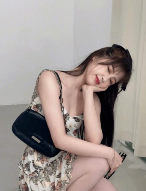 虞书欣号称横店千颂伊，这名号可不是假的，她的衣品到底怎么样呢？