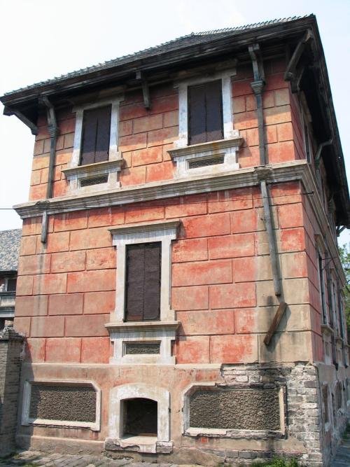 为什么宝蕴楼在故宫里显得十分独特?