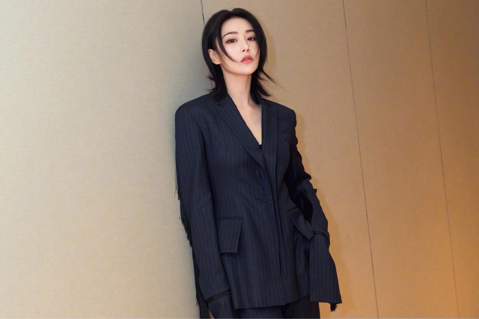 哪些明星红毯上出的“糗”，会让你忍俊不禁的笑出眼泪？