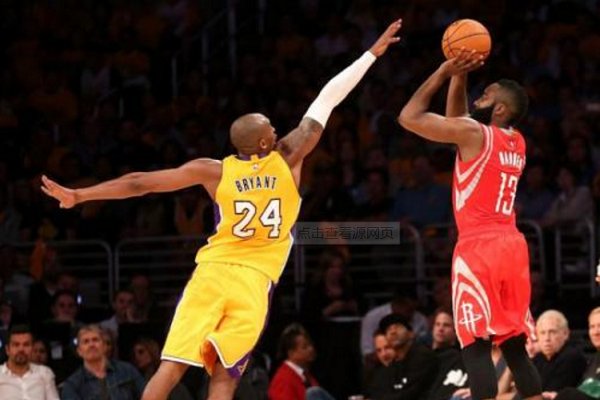 当年科比跟腱断裂后为何忍痛坚持去罚球,这样做值得吗?