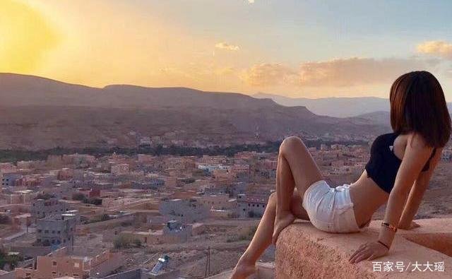 翼装飞行遇难女生生活照曝光,正值花季美若天仙,值得惋惜吗?