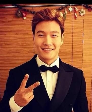 金钟国在韩国是什么概念、?