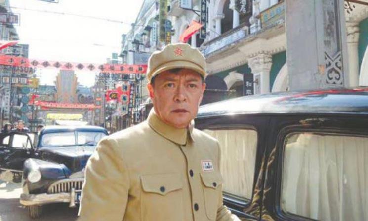 迟志强在社交平台晒出近况,已经62岁的他,如今过的怎么样?