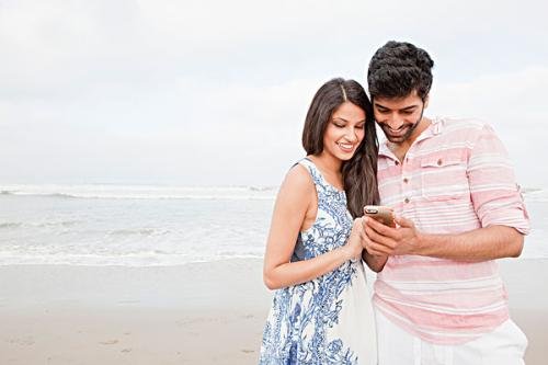 老婆出轨了，如何挽回十年感情呢？