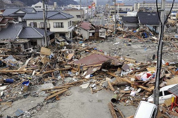 日本64岁老人海底寻妻10年,他的妻子当年是因何失踪的?