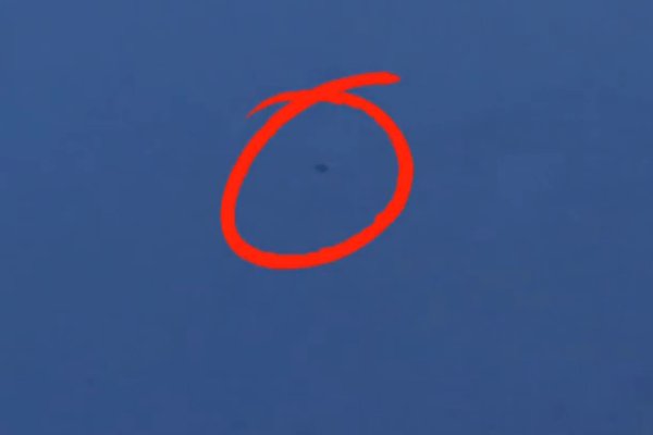 长白山天池再现不明物体，传说中的“水怪”终于又出现了?