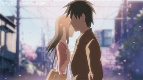 求擦肩而过的图片，动漫的最好。 急急急急急 谢谢谢谢啦！