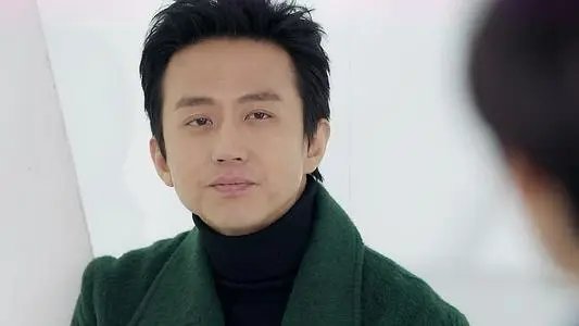 邓超自己给自己官宣加盟新综艺，你如何看待他的这一行为？