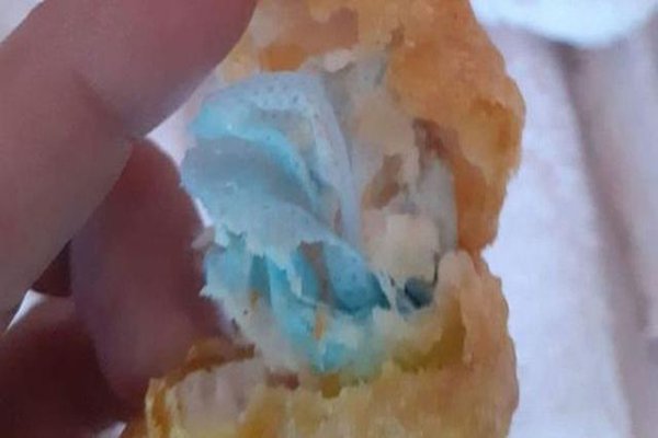 英国麦当劳炸鸡块吃出外科口罩,对客户有什么合理赔偿吗?