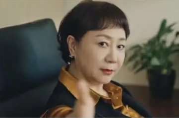 杨紫:今天是我妈生日结果我给忘了,杨紫的妈妈是谁?