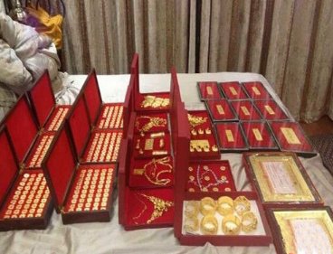 山西临汾一女子出嫁，娘家陪嫁288头猪，这个场面有多壮观？