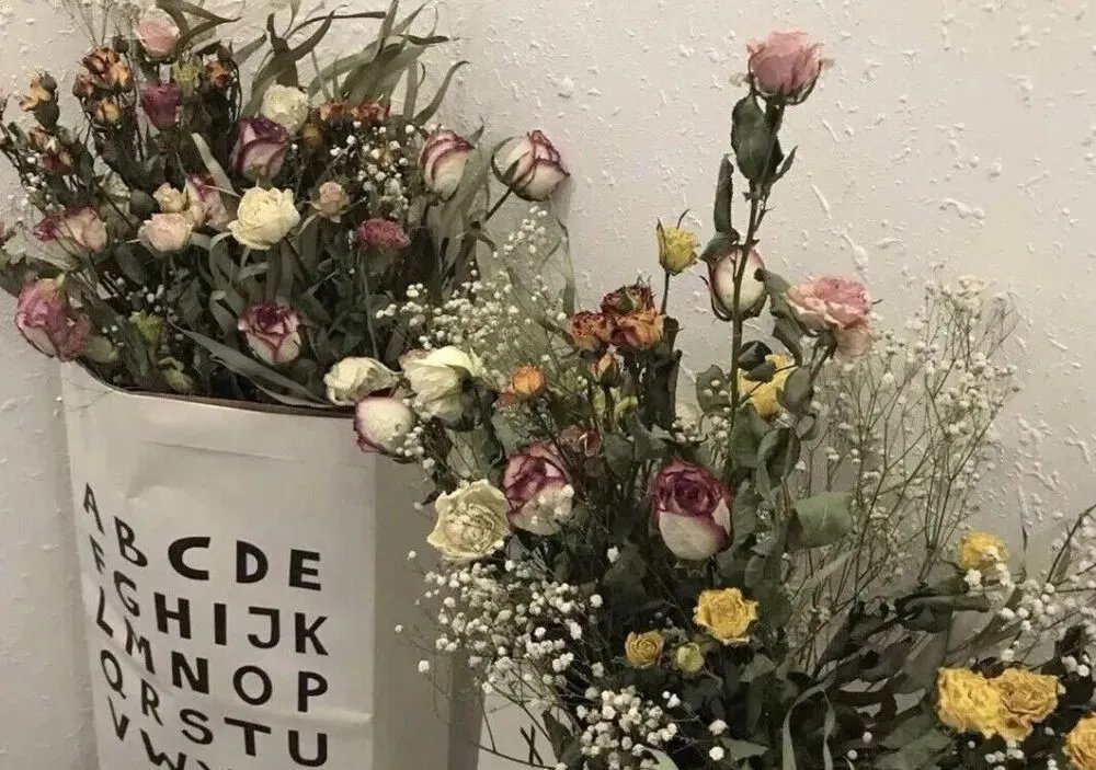 如何看待女子捡钱不还称有种别丢这件事?