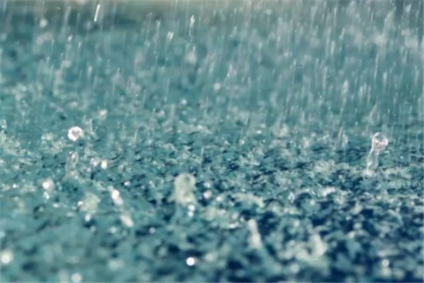 湖北连发100多条冰雹暴雨预警,冰雹造成的危害有多大?