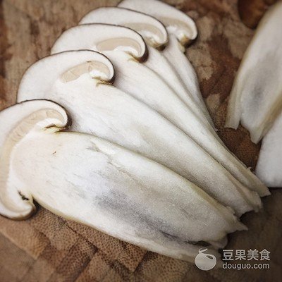 如何做美味的菌汤？