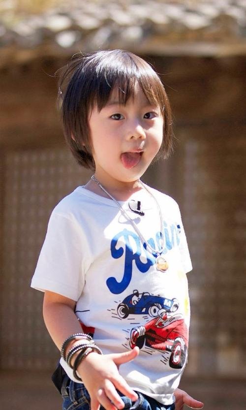 Kimi身高离林志颖只差一个手机，你对kimi还有哪些回忆？