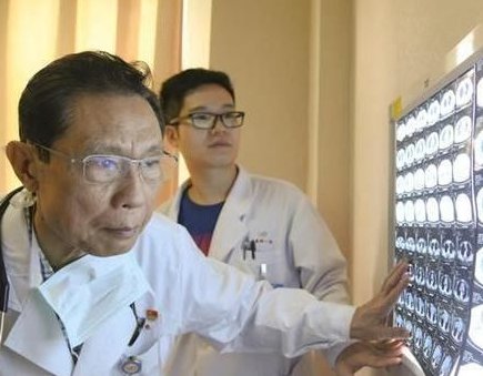 钟南山院士入选“共和国勋章”建议人选,你怎么看?