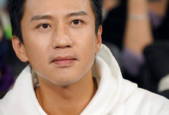 邓超吐槽带孩子针灸被扎14针,网友们都是如何调侃邓超的?