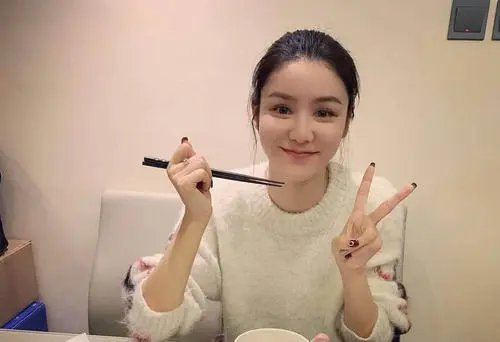 张馨月自责拖累林峯,这对你有何触动?