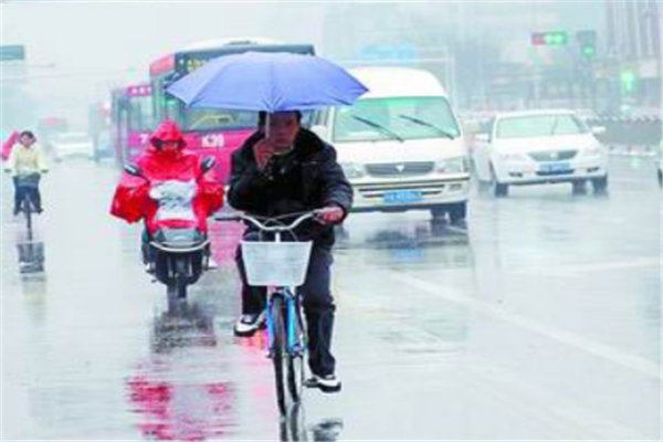 湖北连发100多条冰雹暴雨预警,冰雹造成的危害有多大?