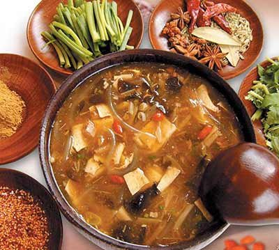 官方通报“逍遥镇”胡辣汤商标之争，此事有哪些信息值得关注？