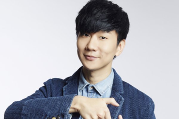 陈立冷和林俊杰谈恋爱吗？