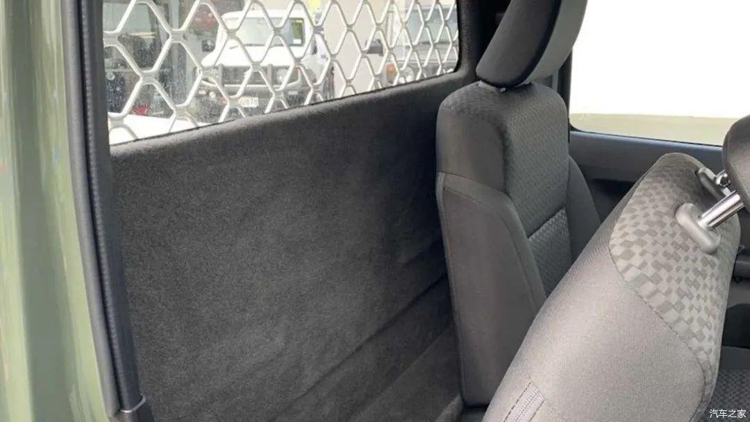 铃木吉姆尼皮卡版见过没?配置更低,售价更高