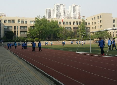 大连市第37中学怎么样?(教学质量、校风、学风、硬件等)