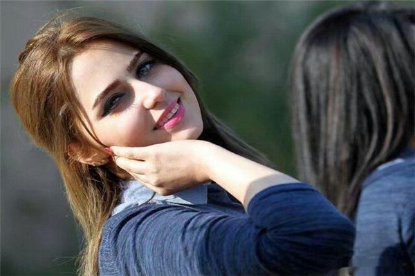 俄罗斯的“网红”湖泊备受追捧，为何却说湖水暗藏“毒液”呢？