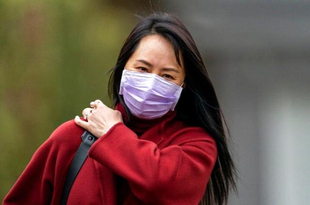 孟晚舟穿一整套香奈儿现身,这颜色就意味着不会轻易被打败,对此你怎么看?