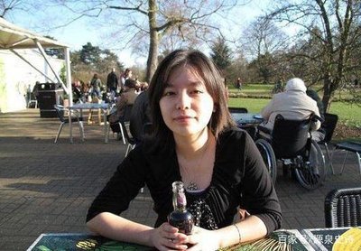 张京临场翻译高能时刻视频曝光,她是如何成为这么优秀的翻译者?