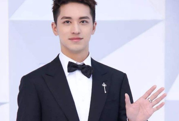 许魏洲晒结婚照，刘德华追的CP塌房了吗？