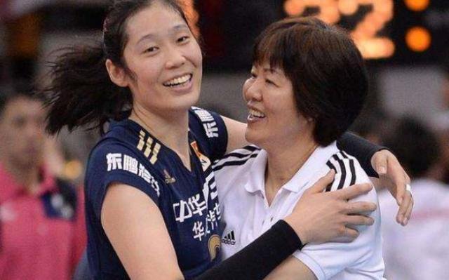 朱婷年薪1100万,郎平教练的年薪有多少?