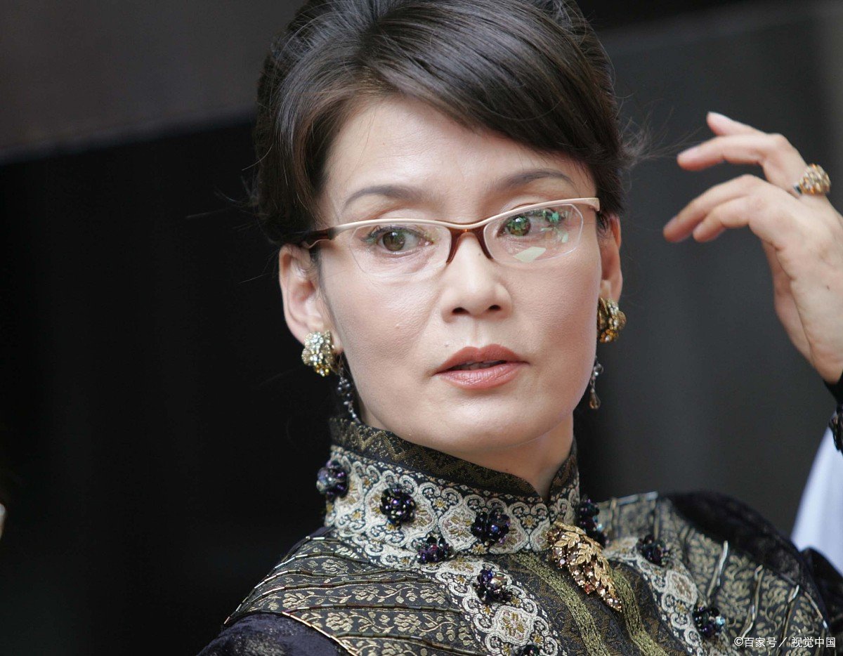 电影《杜十娘》的主演潘虹，现在怎么样了？