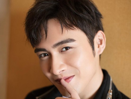 张彬彬大半夜加餐被工作人员抓包,吃宵夜是否会影响健康?