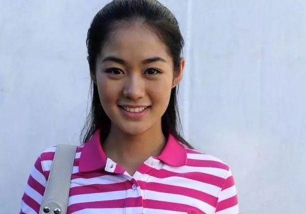 “王小蒙”富二代老公被曝入狱,毕畅替还55万罚款,对此你怎么看?