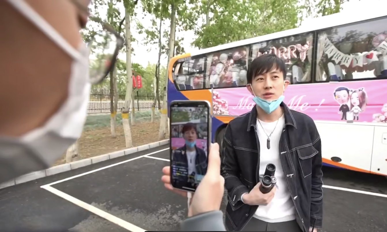 如果男友带上录3年求婚视频给你,你会答应他的求婚吗?