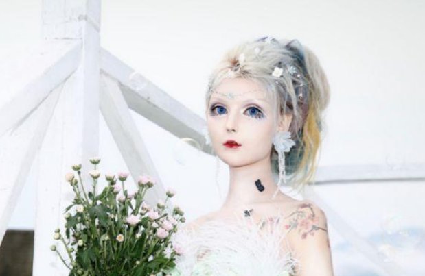 “中国第一真人芭比”,不化妆是怎样的?