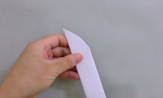 如何用a4纸折魔刀千刃？