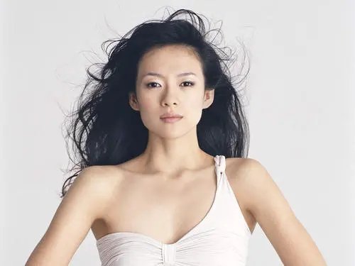 男孩在公园遇到长得很像自己的陌生人,你遇到过长得和自己很像的人吗?