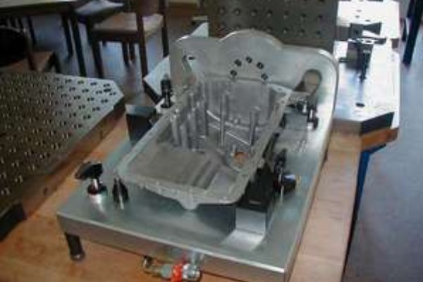 门窗厂需要哪些设备?