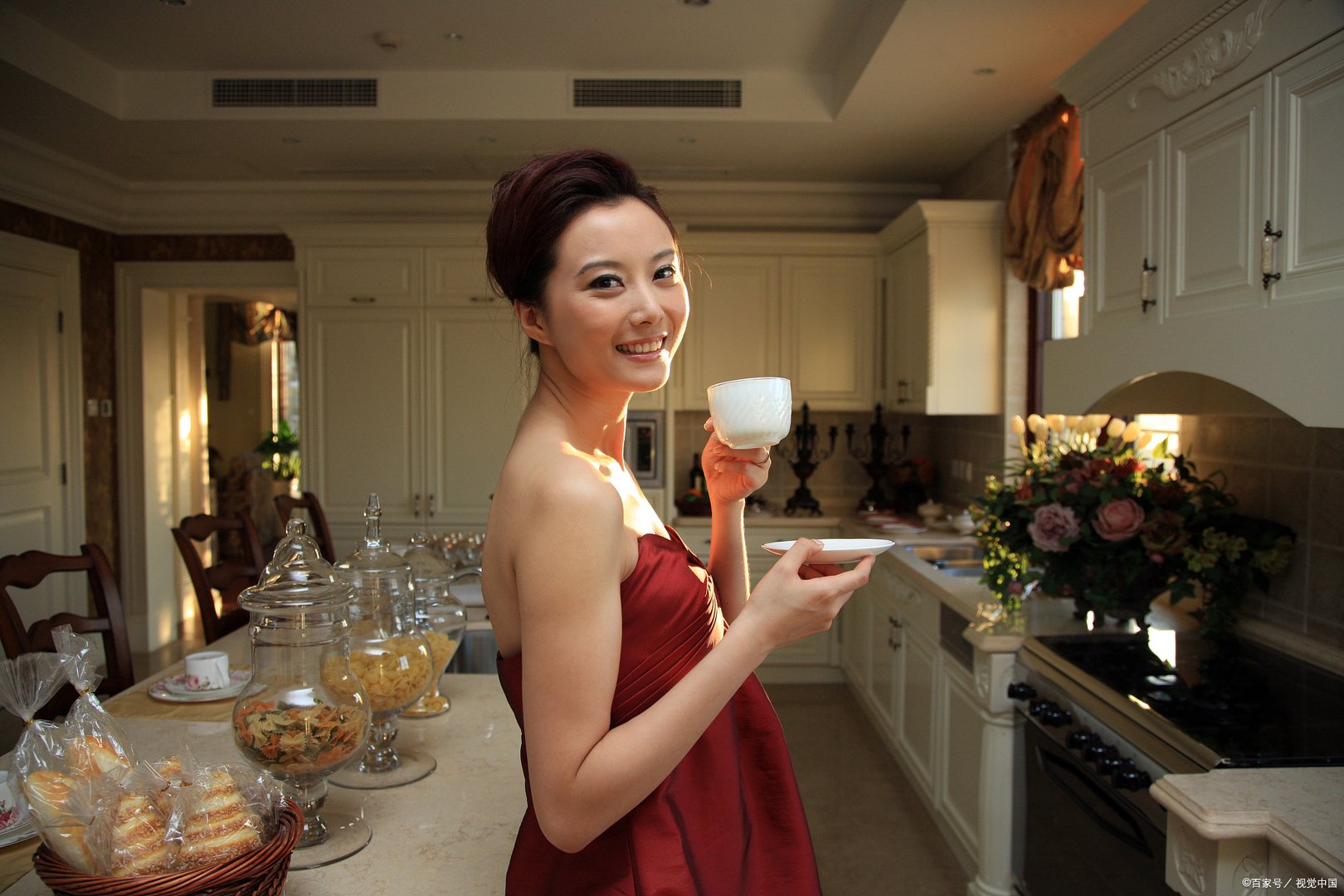 一个女生如果有哪几种表现，就是爱上你了？