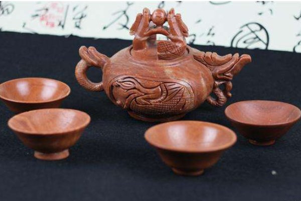 经常用木鱼石制造的杯子喝水,会不会微量元素补的过量对身体不好?