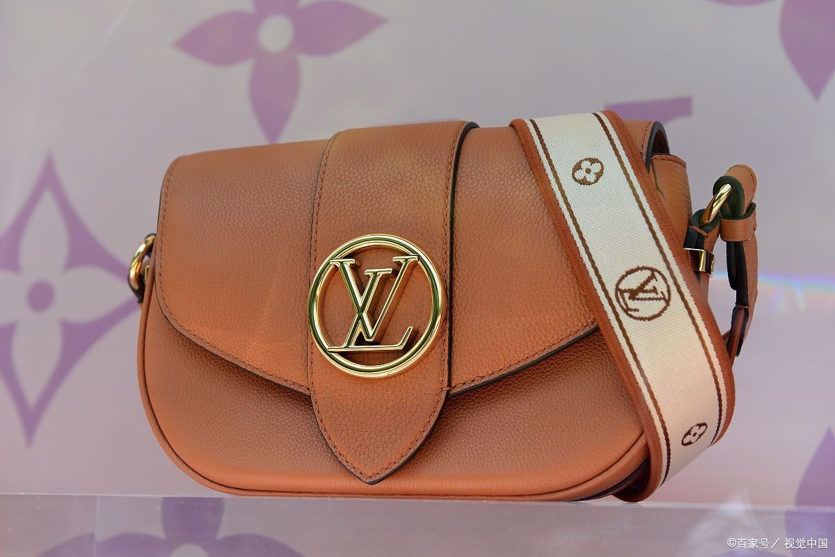 想要女包皇冠,可以推荐淘宝上的正品好店吗?