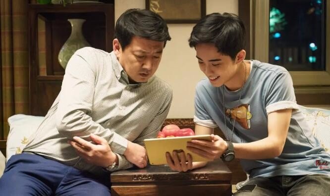 《小欢喜》中磊儿喜欢谁?