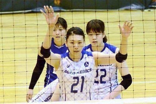 中国女排叛徒，她改名换姓入日籍，扬言要击败朱婷，后来怎样？